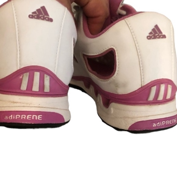 ADIDAS size 9.5 Climate Control  sneakers white & pink with cool cut on heel - Picture 4 of 14